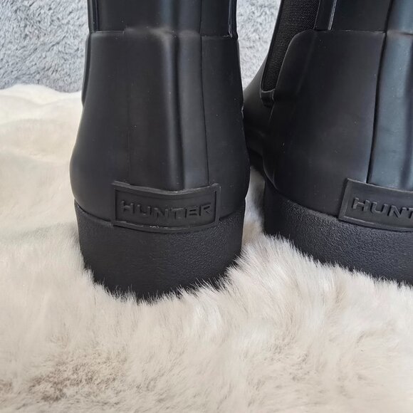 NEW! Hunter Refined Slim Fit Chelsea Boots Black Women's Size 5 US (WFS1017RMA) - Picture 4 of 10